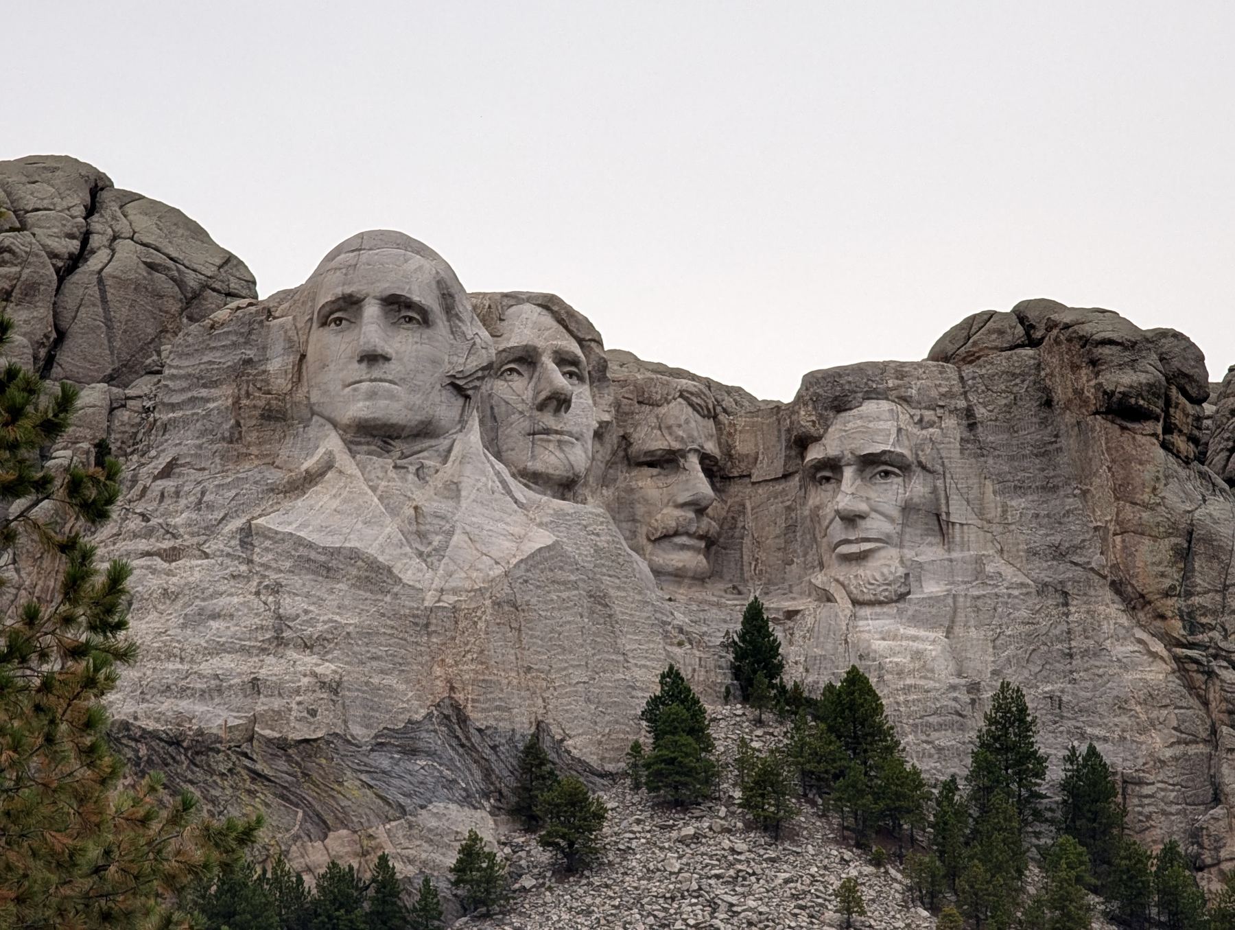 The carved faces of Washington, Jefferson, Theodore Roosevelt and Lincoln