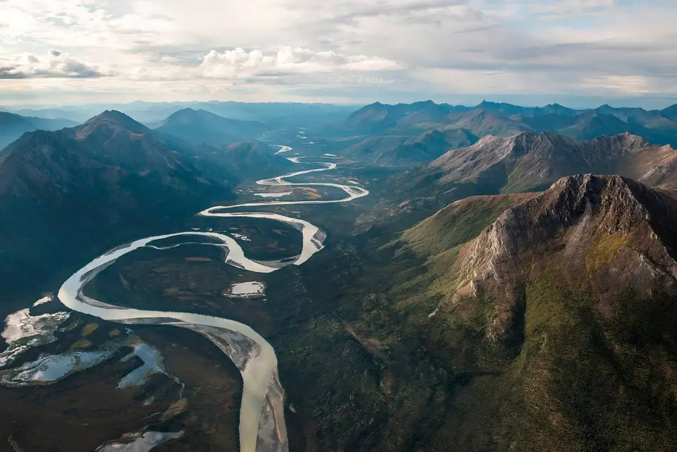 The Alatna River winding through a long valley, Gates of the Arctic